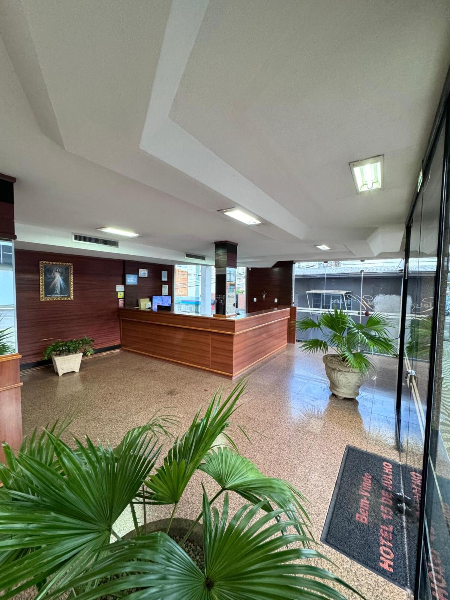 Hotel 15 De Julho Foz do Iguaçu Exteriör bild