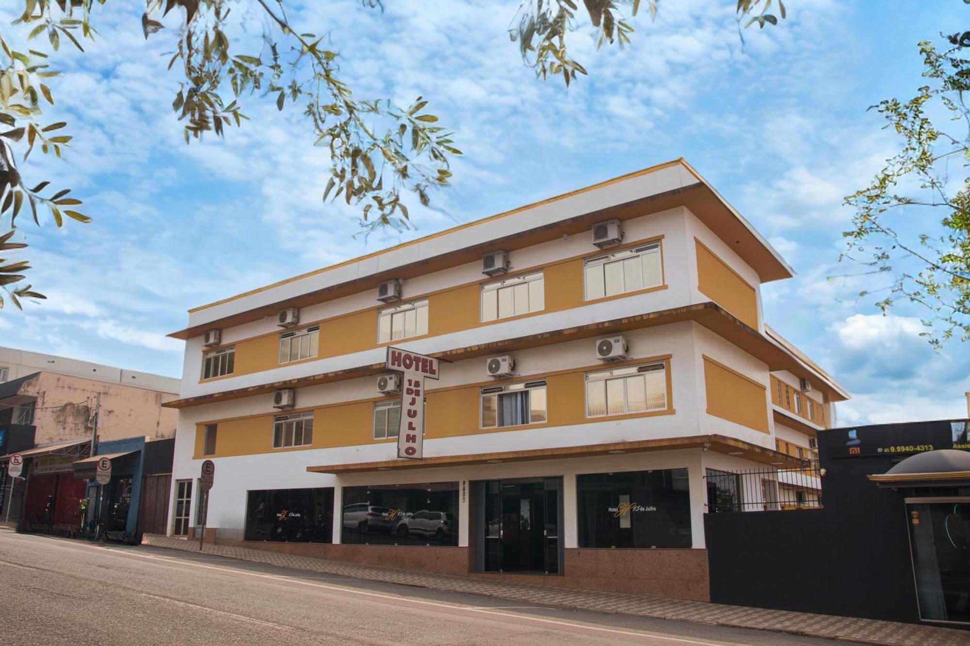 Hotel 15 De Julho Foz do Iguaçu Exteriör bild